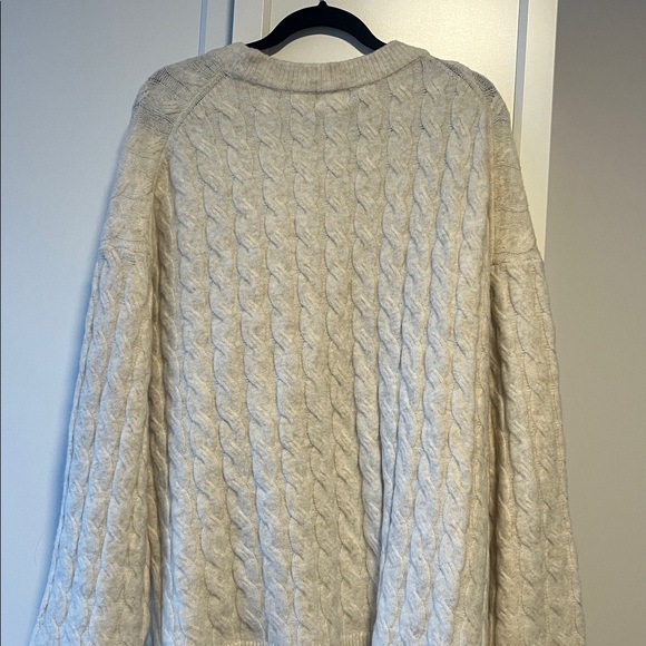 H&M Cable Knit Sweater - Picture 4 of 5